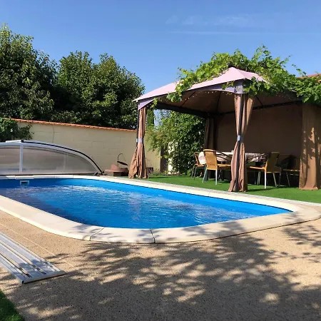 Szabo Vendeghaz Holiday home Zamardi